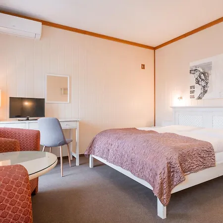 Maxant Hotel