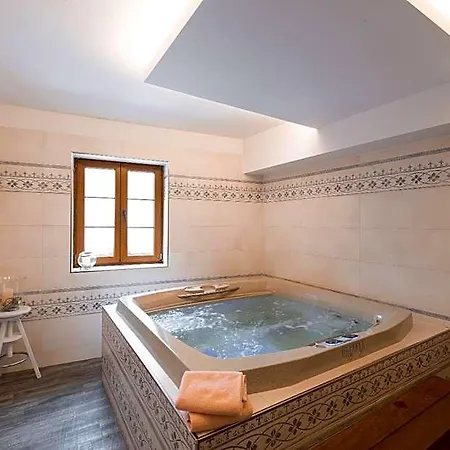 Maxant Hotel 3*